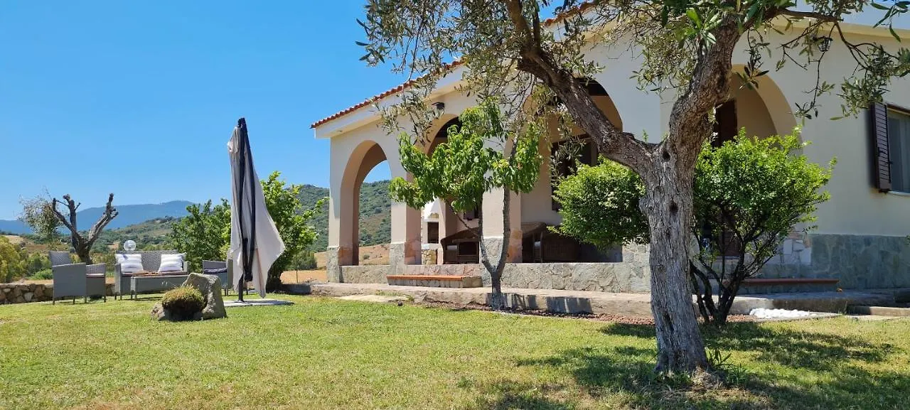 House Castiadas Tra Mare E Montagna 0*,